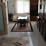 - софи, гр. Apartment