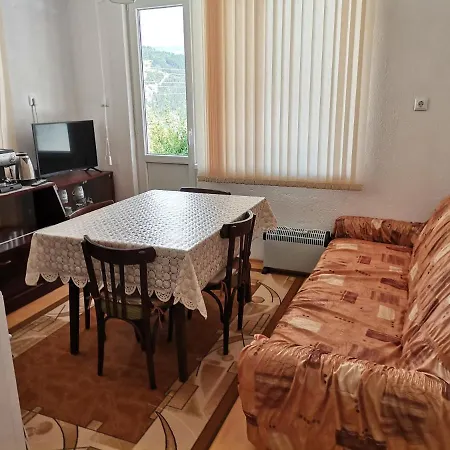 - софи, гр. Apartment