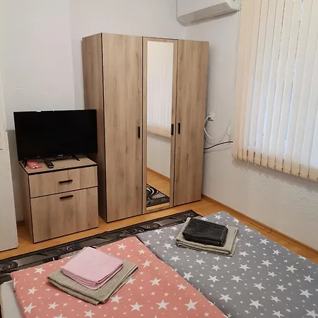 - софи, гр. Апартаменты