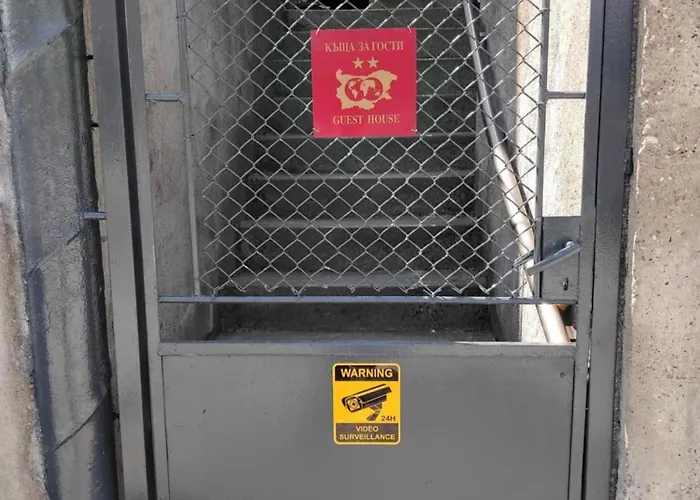 Apartment - софи, гр. *